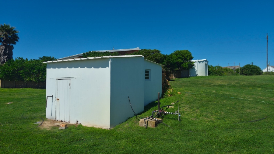 3 Bedroom Property for Sale in Vleesbaai Western Cape
